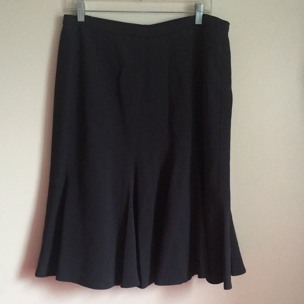 Jones New York Gray Skirt - Picture 3 of 9